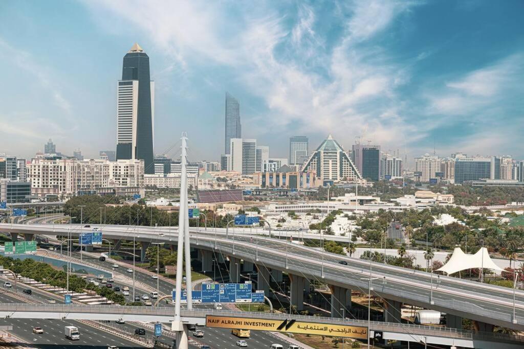 Ferienwohnung Chic 2 Bed Near Trade Centre With 5 Star Amenities Dubai Exterior foto