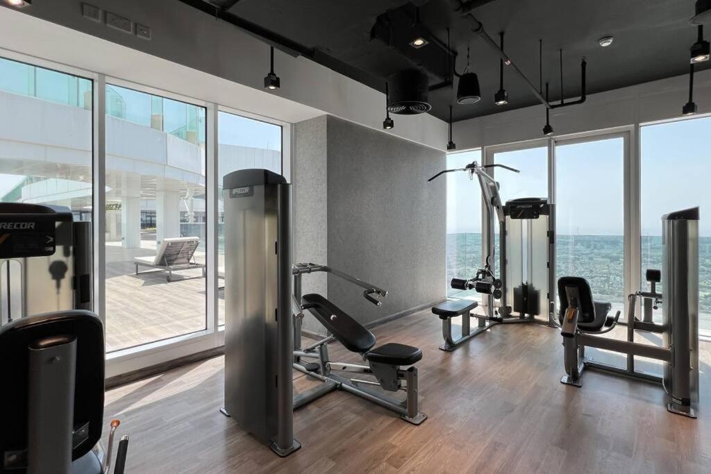 Ferienwohnung Chic 2 Bed Near Trade Centre With 5 Star Amenities Dubai Exterior foto