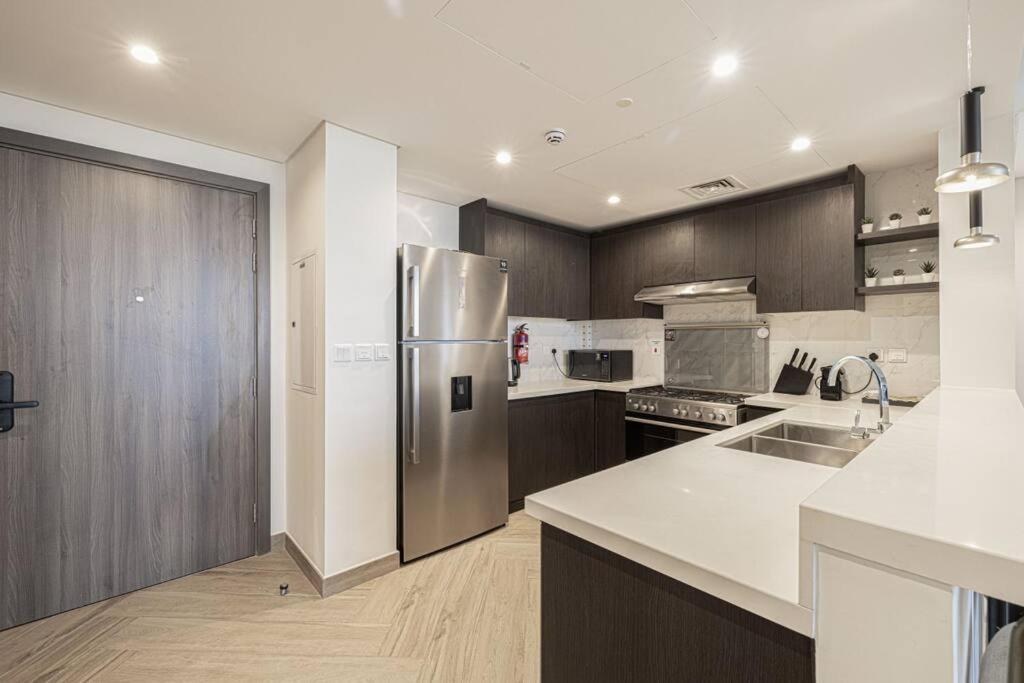 Ferienwohnung Chic 2 Bed Near Trade Centre With 5 Star Amenities Dubai Exterior foto