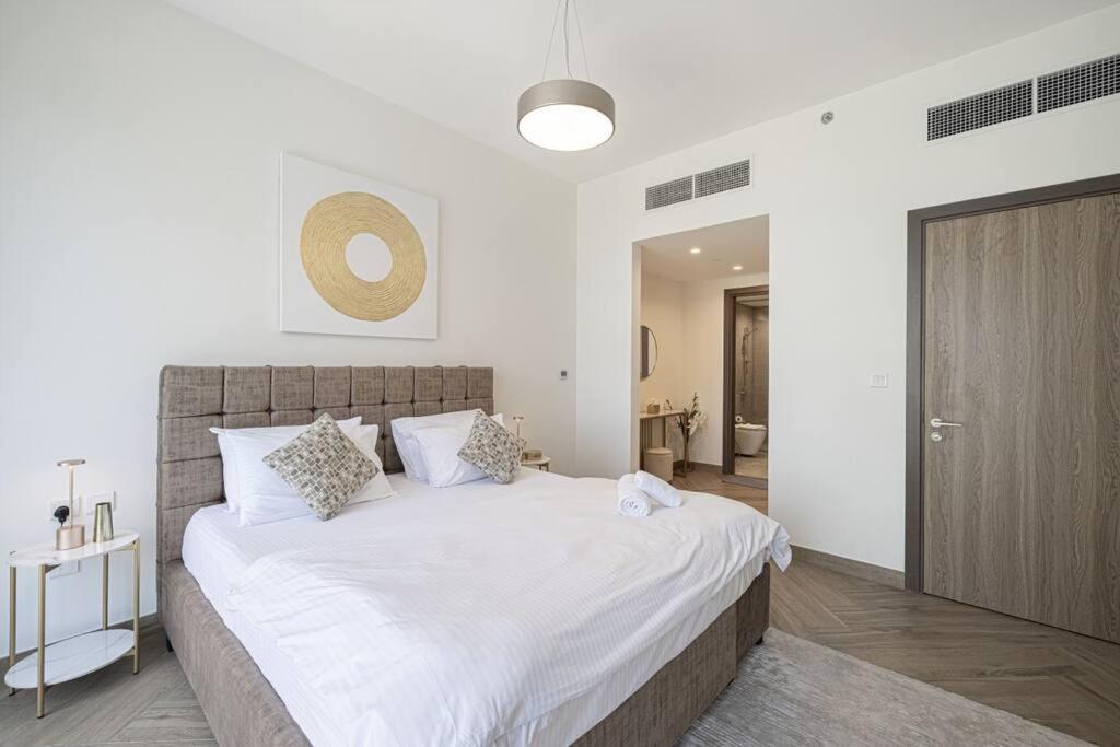 Ferienwohnung Chic 2 Bed Near Trade Centre With 5 Star Amenities Dubai Exterior foto